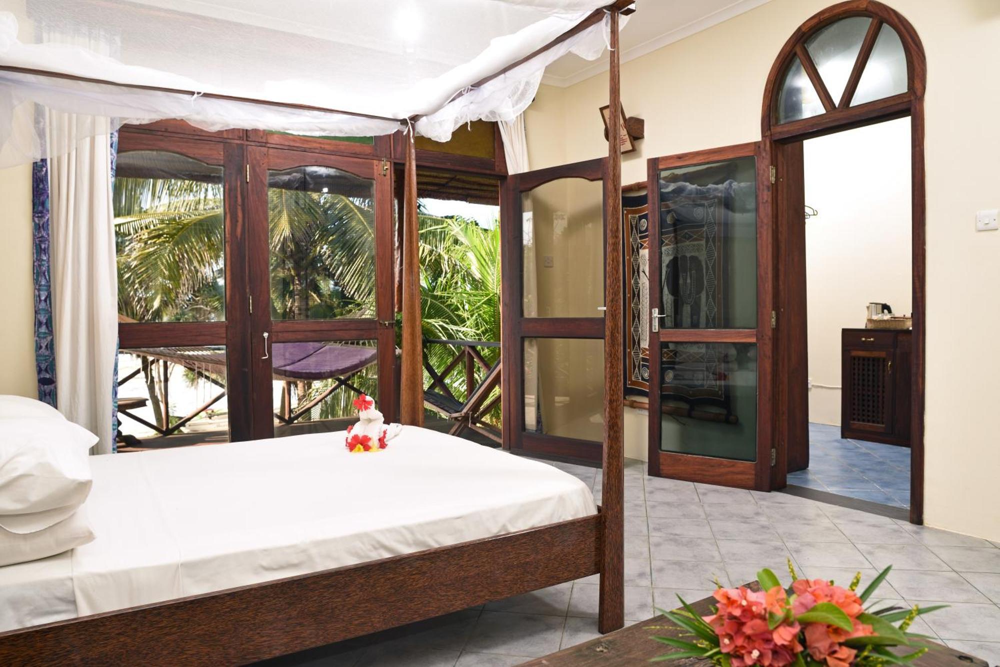 Mnarani Beach Hotel Nungwi Zimmer foto