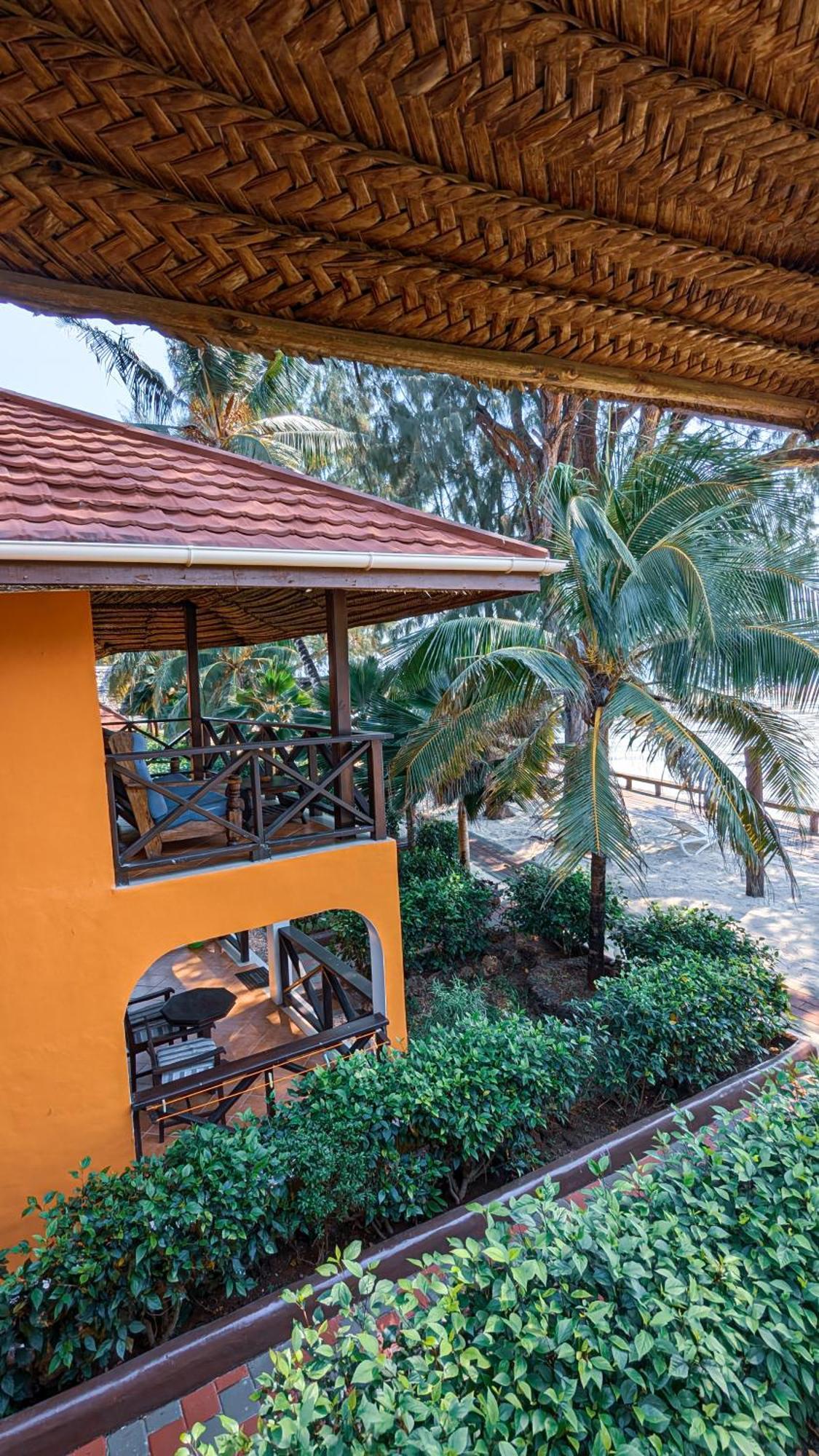 Mnarani Beach Hotel Nungwi Exterior foto